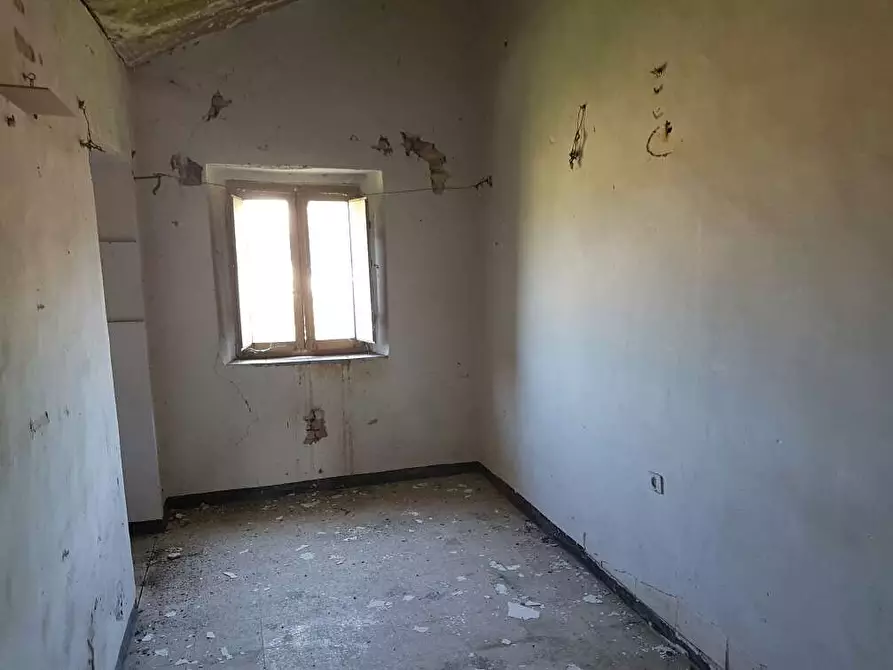 Immagine 8 di Rustico / casale in vendita  in VIA SAN VALENTINO a Osimo