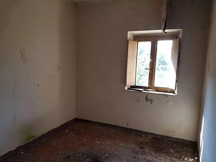 Immagine 11 di Rustico / casale in vendita  in VIA SAN VALENTINO a Osimo