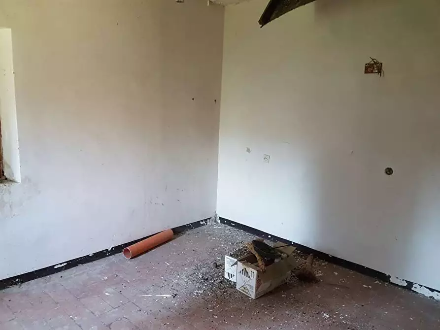 Immagine 14 di Rustico / casale in vendita  in VIA SAN VALENTINO a Osimo