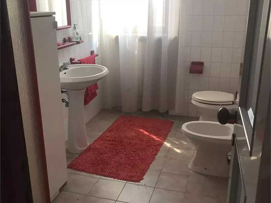 Immagine 9 di Ufficio in vendita  a Castelfidardo