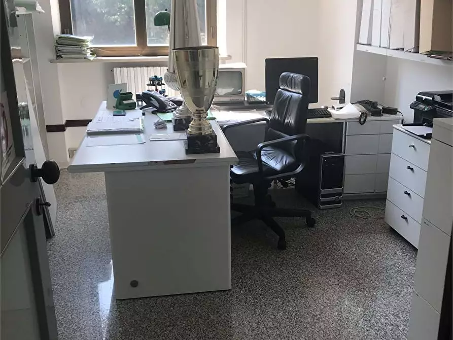 Immagine 3 di Ufficio in vendita  a Castelfidardo