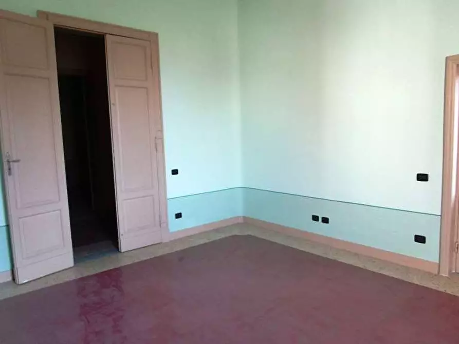 Immagine 10 di Stabile in vendita  in via iv novembre a Castelfidardo