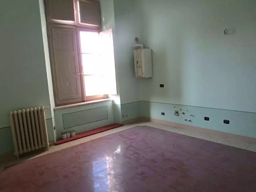 Immagine 13 di Stabile in vendita  in via iv novembre a Castelfidardo