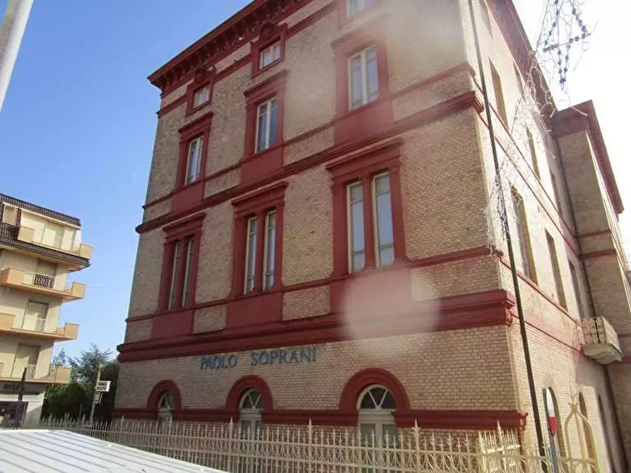 Immagine 15 di Stabile in vendita  in via iv novembre a Castelfidardo