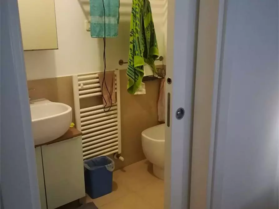 Immagine 6 di Bilocale in vendita  in via marini a Ancona