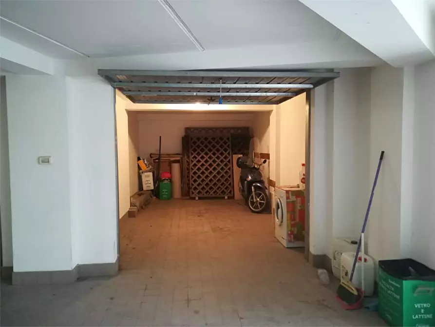 Immagine 29 di Bilocale in vendita  in via marini a Ancona