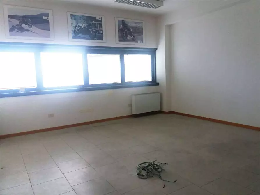 Immagine 2 di Ufficio in vendita  in via albertini a Ancona