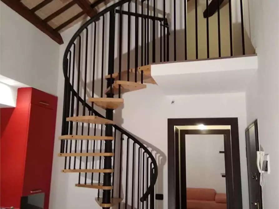 Immagine 6 di Bilocale in vendita  in via camerano a Osimo