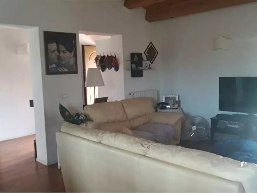 Immagine 11 di Quadrilocale in vendita  in via mazzo a Osimo