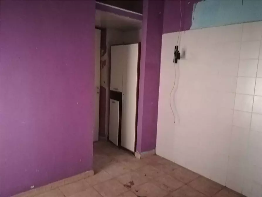 Immagine 8 di Negozio in vendita  a Ancona