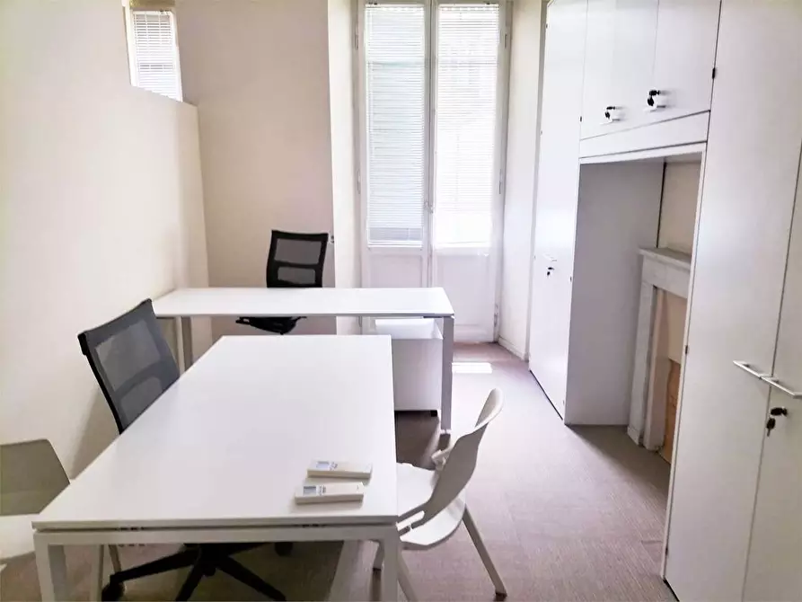 Immagine 3 di Ufficio in vendita  in c.so garibaldi a Ancona