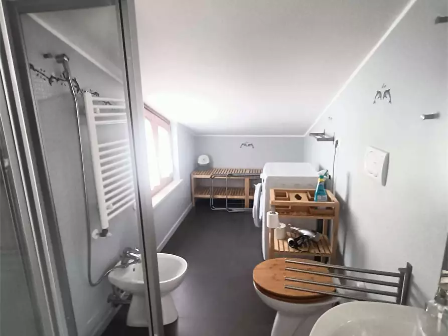 Immagine 11 di Quadrilocale in affitto  a Ancona