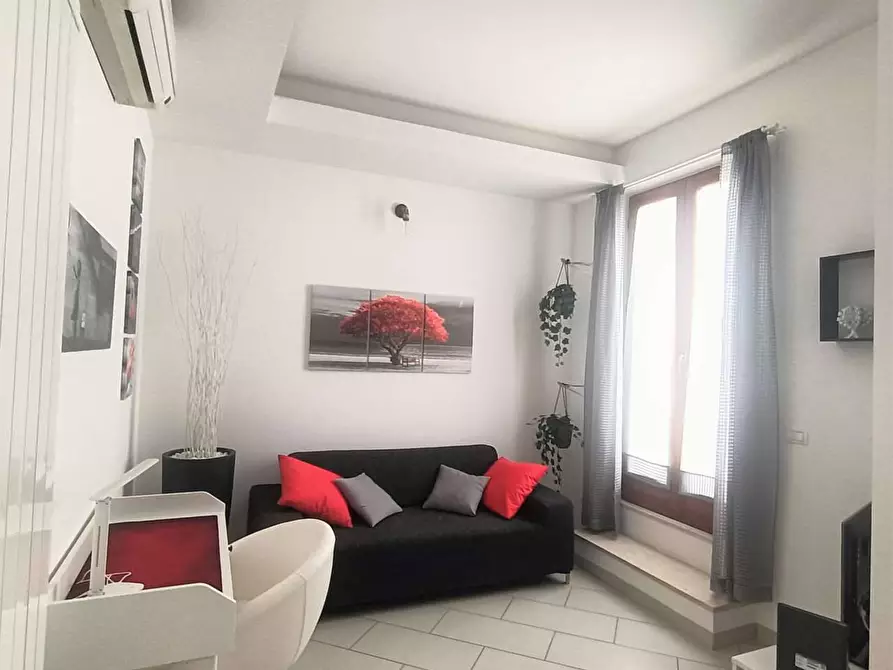 Immagine 1 di Quadrilocale in affitto  a Ancona