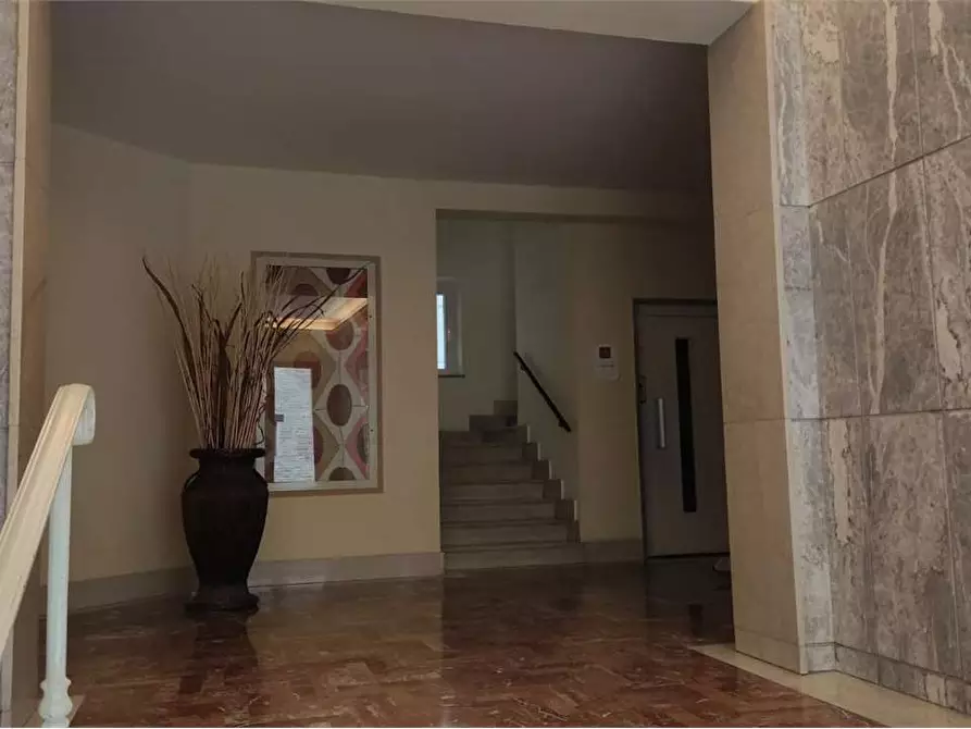 Immagine 1 di Appartamento in vendita  a Osimo