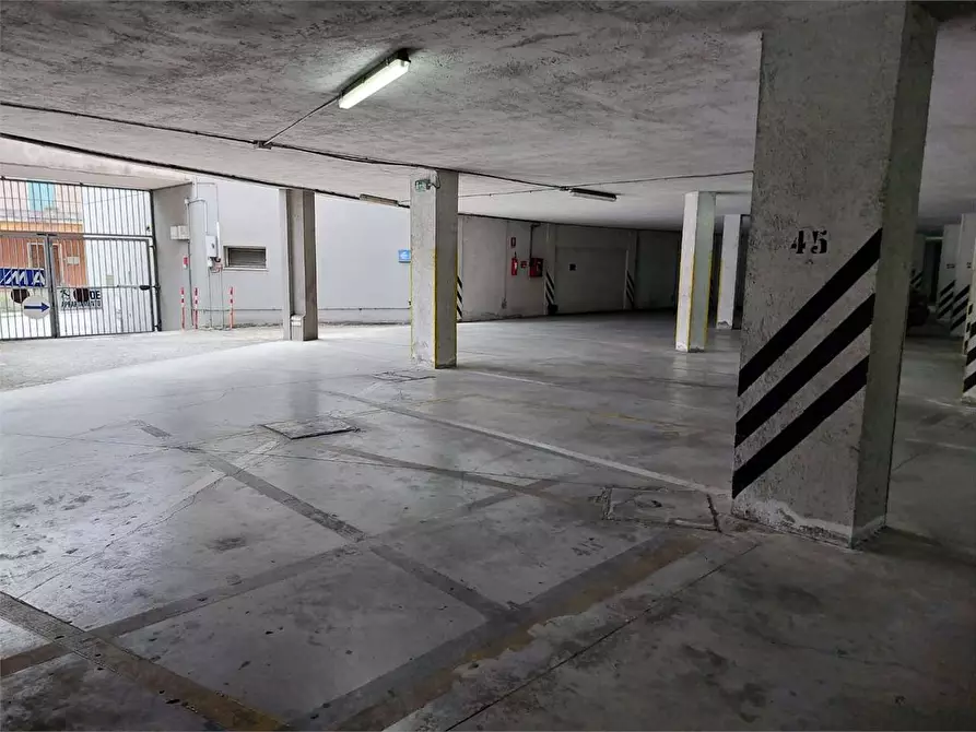 Immagine 1 di Garage in affitto  in Via michelangelo 124 a Osimo
