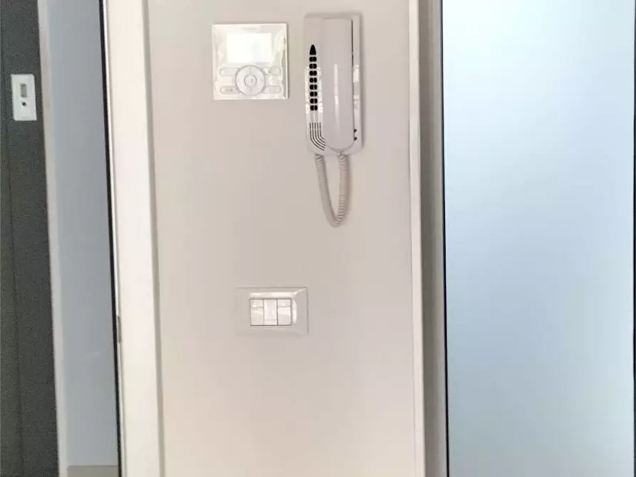 Immagine 6 di Ufficio in affitto  in via VALENTI a Ancona