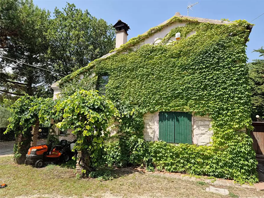 Immagine 1 di Villa in vendita  in VIA MONTE COLOMBO a Sirolo