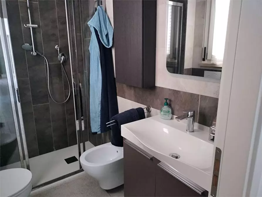 Immagine 8 di Appartamento in vendita  in VIA SARAGAT a Ancona