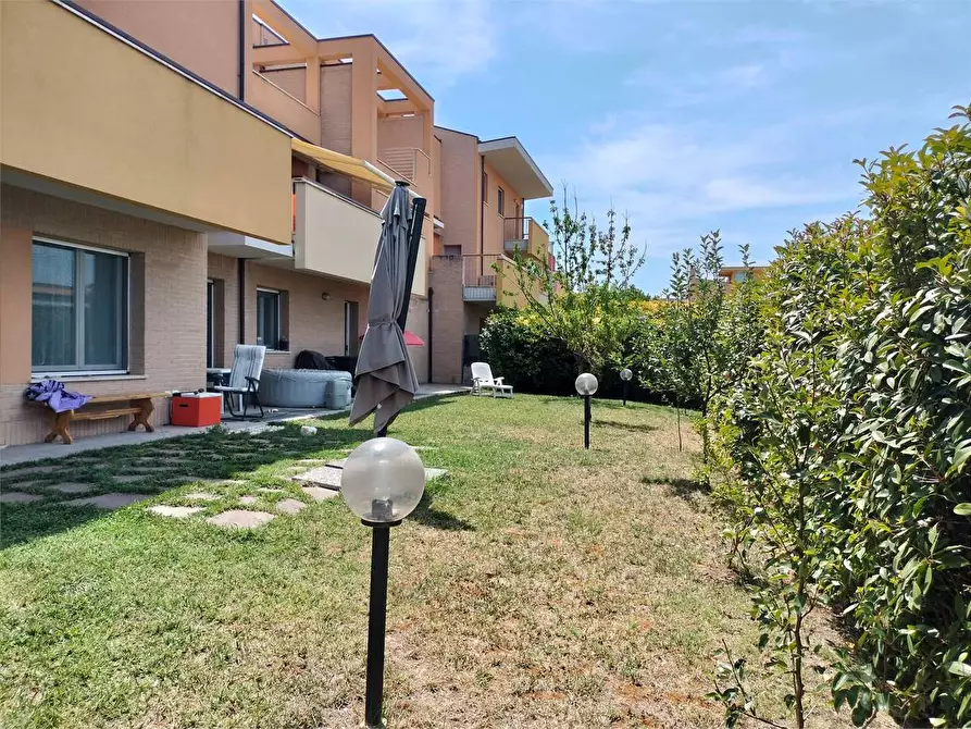Immagine 6 di Appartamento in vendita  in VIA SARAGAT a Ancona