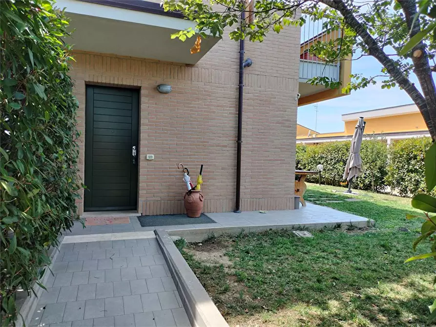 Immagine 33 di Appartamento in vendita  in VIA SARAGAT a Ancona