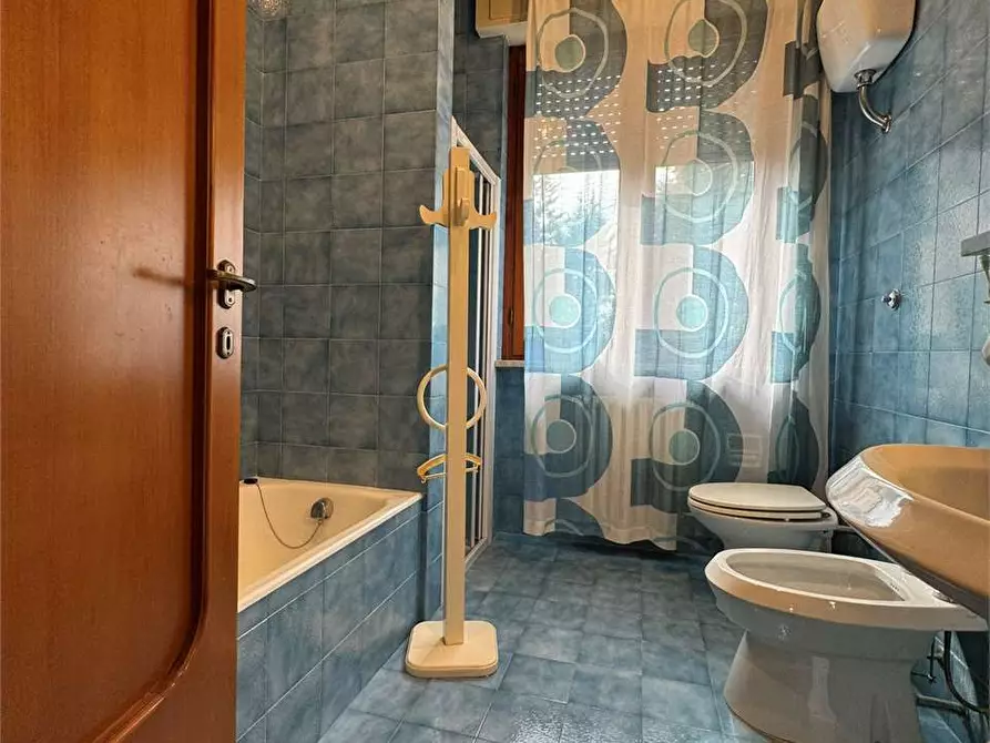 Immagine 21 di Villa in vendita  a Serra San Quirico