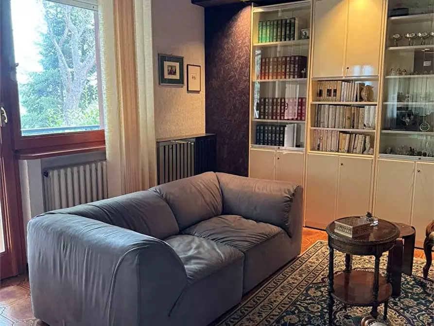 Immagine 28 di Villa in vendita  a Serra San Quirico