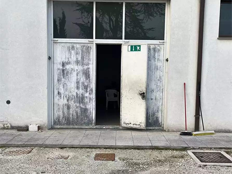 Immagine 4 di Laboratorio in affitto  in via dell' artigiano 1 a Monte San Vito