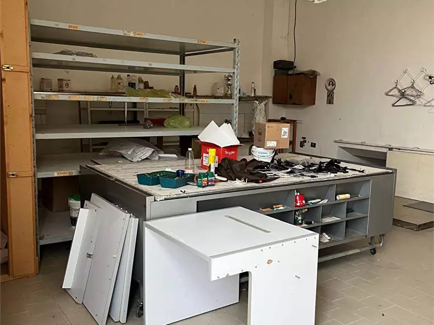 Immagine 13 di Laboratorio in affitto  in via dell' artigiano 1 a Monte San Vito