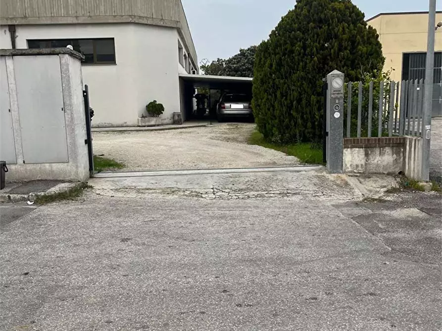 Immagine 23 di Laboratorio in affitto  in via dell' artigiano 1 a Monte San Vito