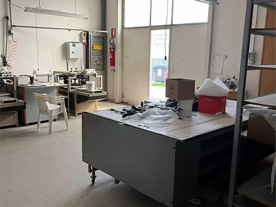 Immagine 40 di Capannone industriale in affitto  in via dell'artigianato 1 a Monte San Vito