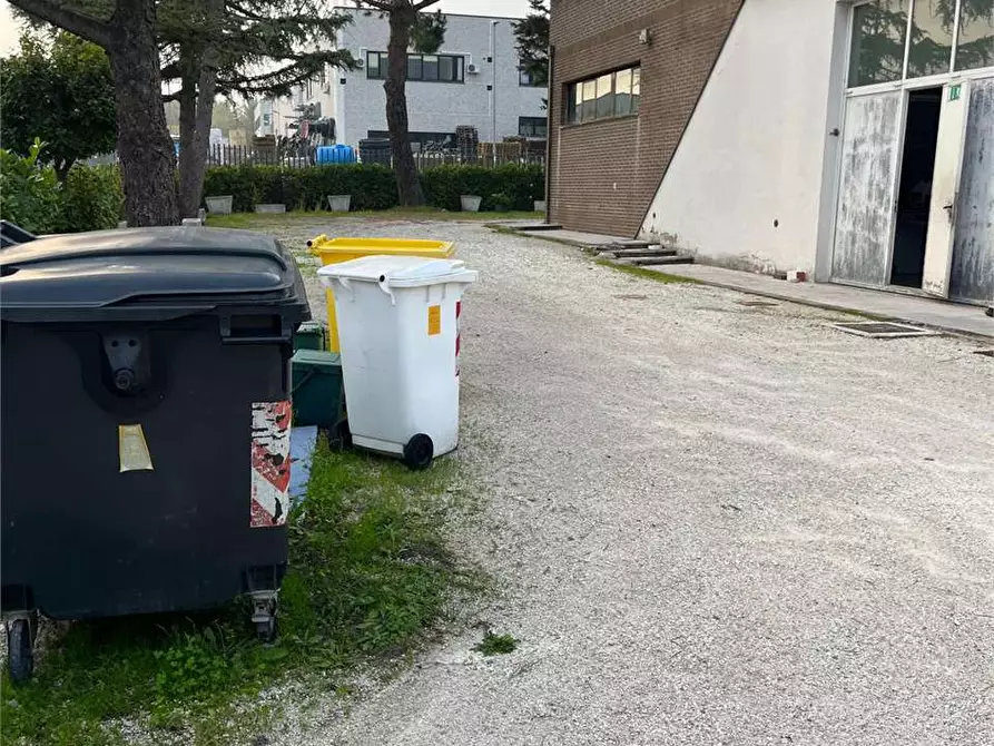 Immagine 44 di Capannone industriale in affitto  in via dell'artigianato 1 a Monte San Vito