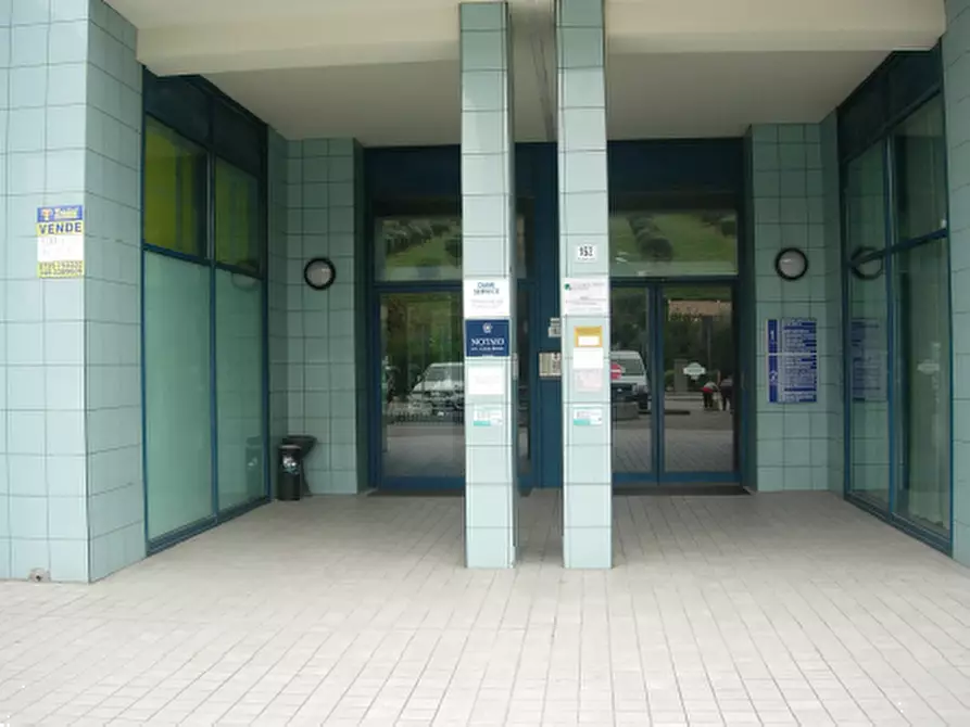 Immagine 3 di Ufficio in vendita  in VIA CESARE E LUCIANO GABRIELLI a San Benedetto Del Tronto