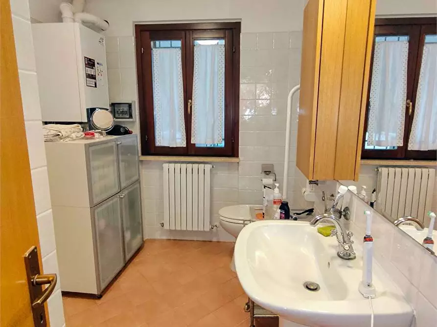 Immagine 12 di Villetta a schiera in vendita  in VIA FRATTE SNC a Osimo