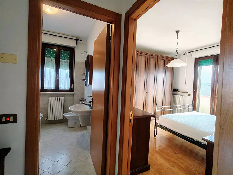 Immagine 22 di Villetta a schiera in vendita  in VIA FRATTE SNC a Osimo