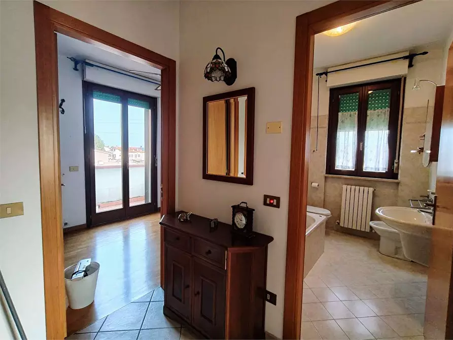 Immagine 23 di Villetta a schiera in vendita  in VIA FRATTE SNC a Osimo