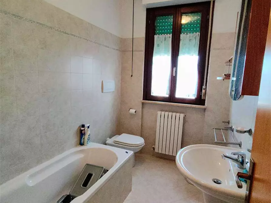 Immagine 24 di Villetta a schiera in vendita  in VIA FRATTE SNC a Osimo