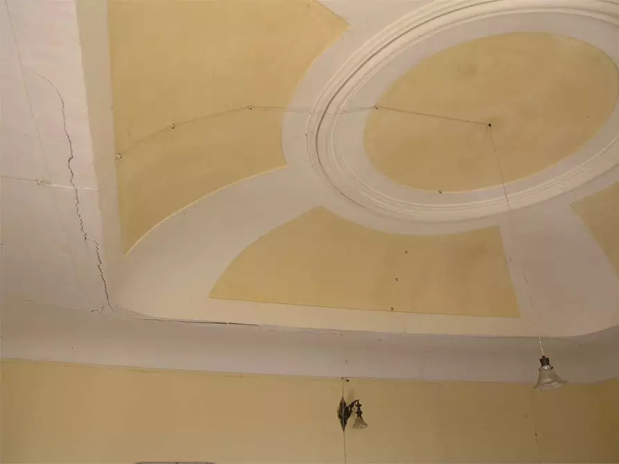 Immagine 33 di Villa in vendita  a Ancona