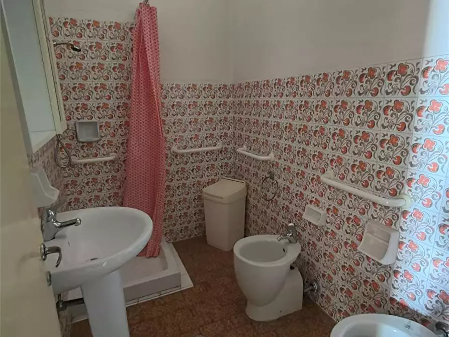 Immagine 10 di Trilocale in vendita  in V TORRI  86 a Osimo