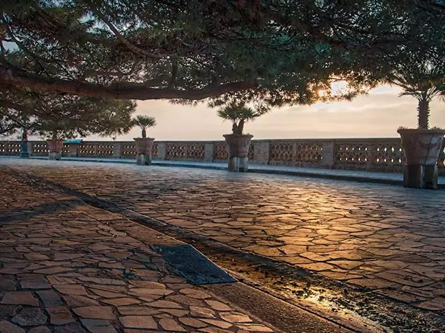 Immagine 8 di Magazzino in affitto  a Osimo