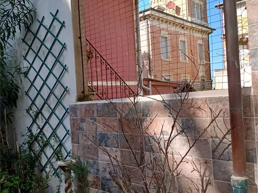 Immagine 2 di Appartamento in vendita  in via quarto a Falconara Marittima