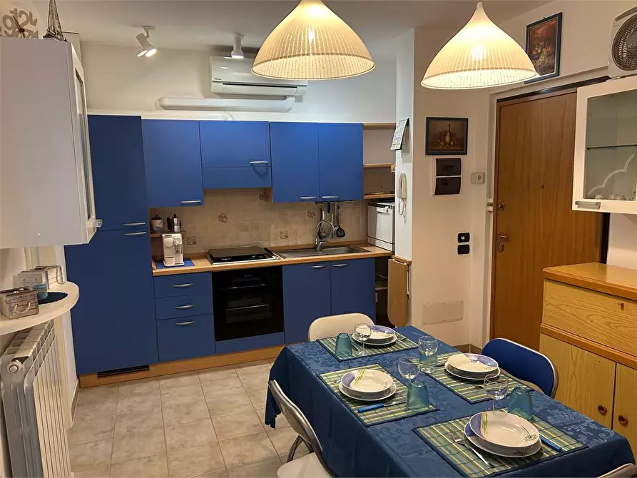 Immagine 8 di Appartamento in affitto  a Civitanova Marche