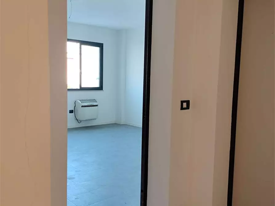 Immagine 2 di Appartamento in vendita  a Ancona