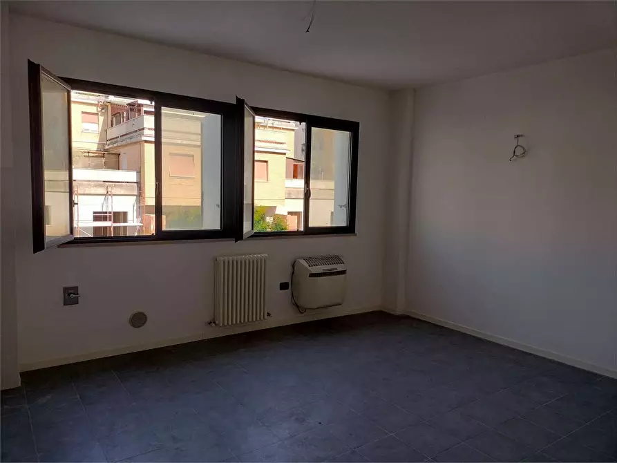 Immagine 4 di Appartamento in vendita  a Ancona