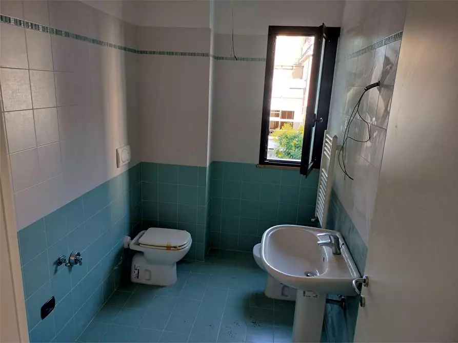 Immagine 9 di Appartamento in vendita  a Ancona