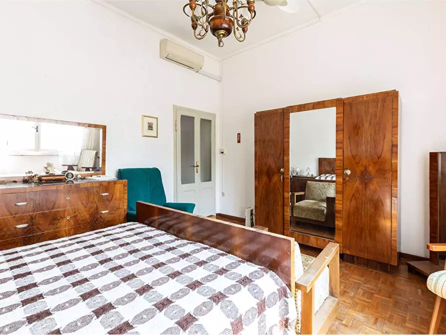 Immagine 11 di Villa in vendita  in Via Marconi 17 a Chiaravalle