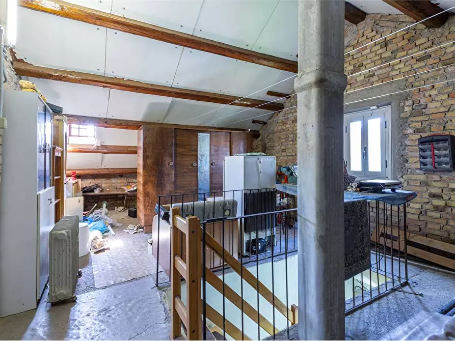 Immagine 16 di Villa in vendita  in Via Marconi 17 a Chiaravalle