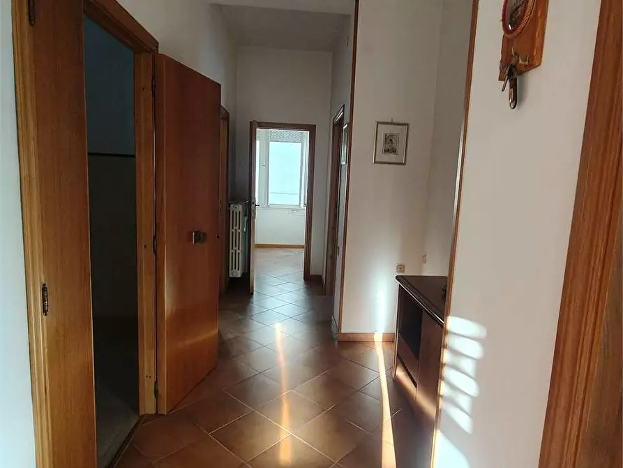 Immagine 9 di Appartamento in vendita  a Osimo