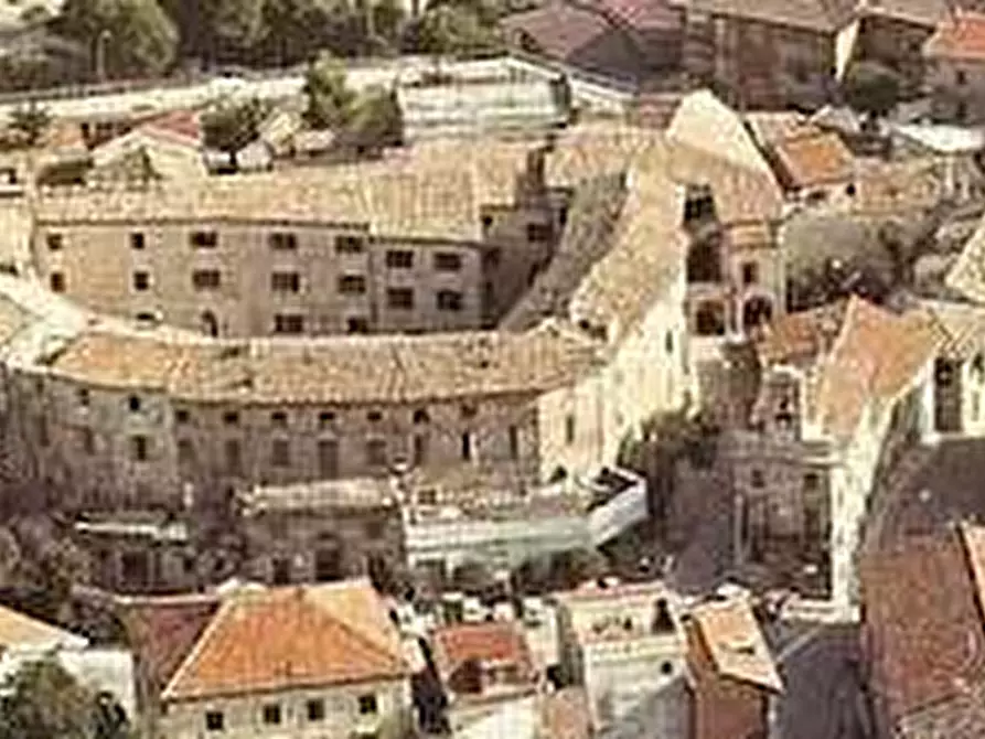 Immagine 16 di Casa indipendente in vendita  a Ancona