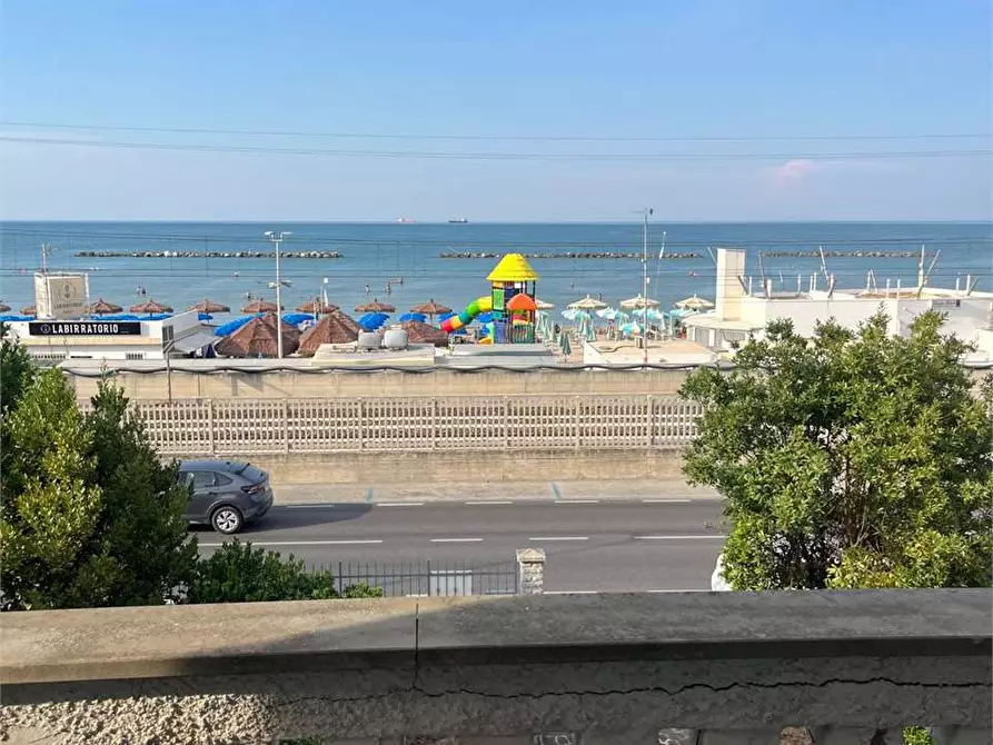 Immagine 17 di Villa in vendita  in Via Flaminia  434 a Falconara Marittima