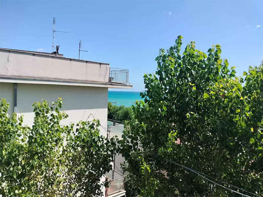 Immagine 10 di Appartamento in vendita  a Falconara Marittima